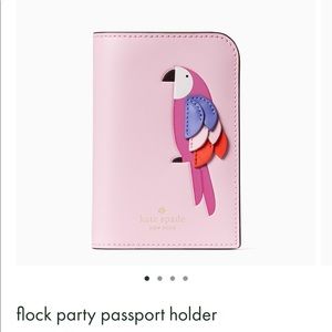 ♠️Kate Spade Flock Party Passport Holder♠️